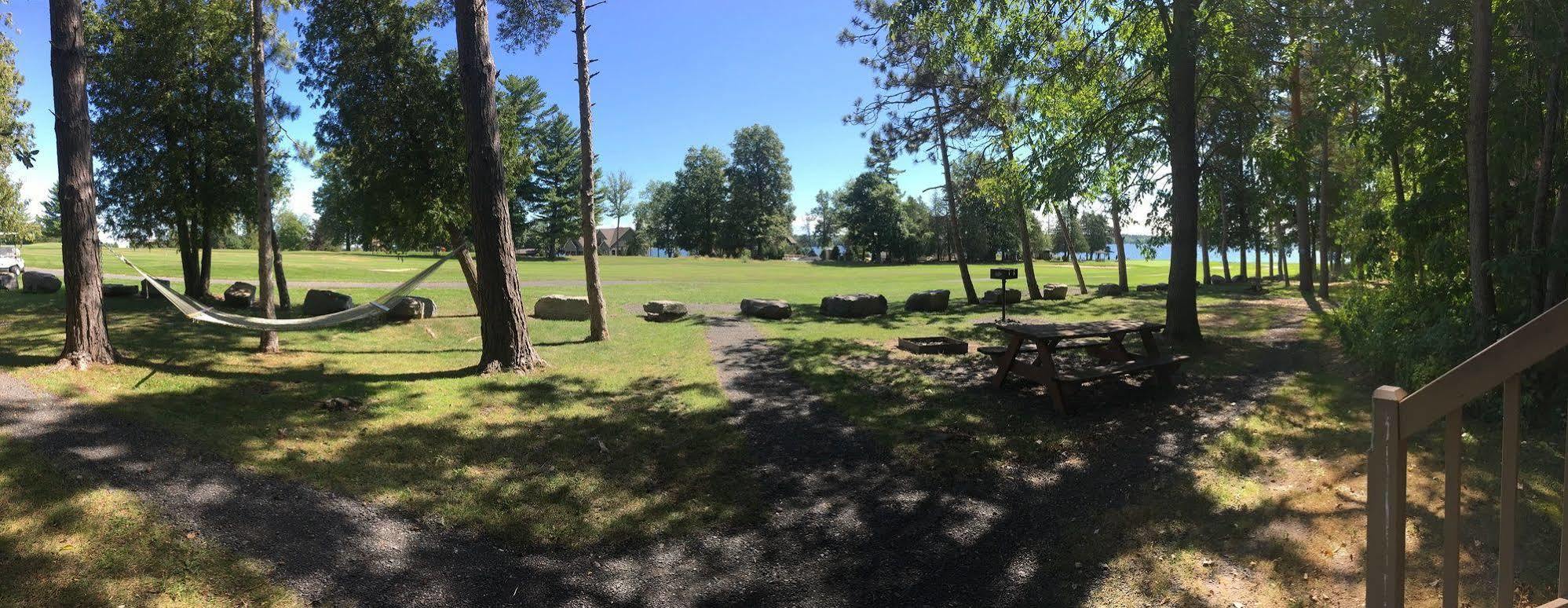 Bluff Point Golf Resort Plattsburgh Bagian luar foto