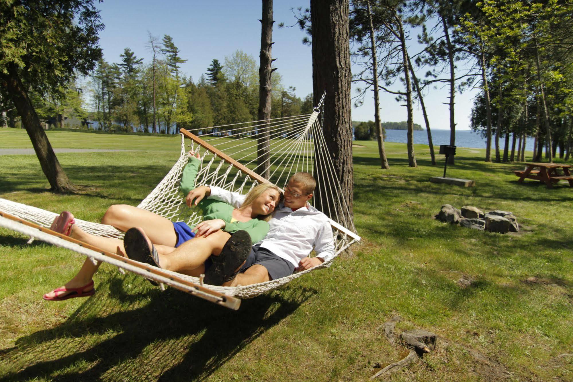 Bluff Point Golf Resort Plattsburgh Bagian luar foto