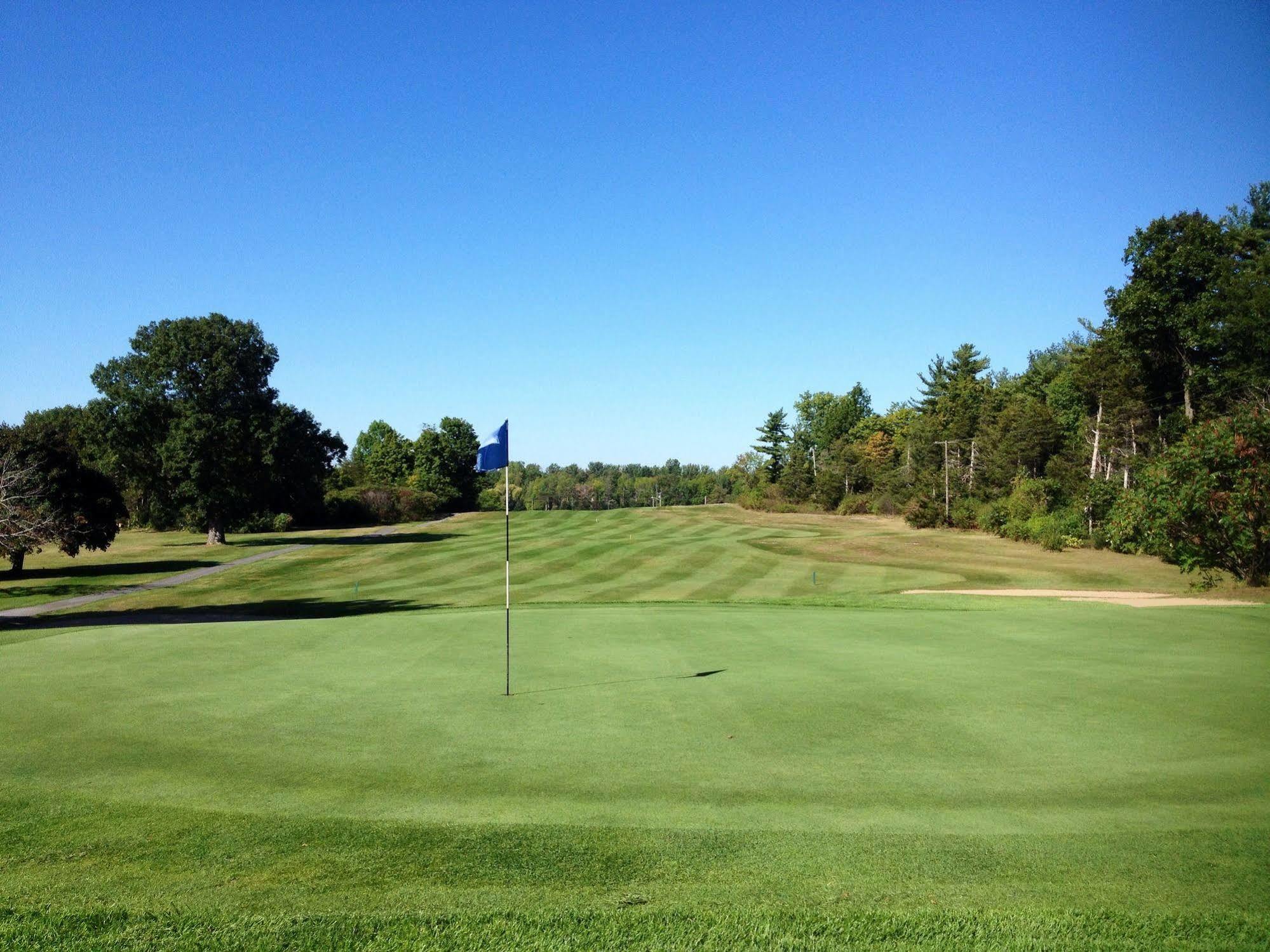 Bluff Point Golf Resort Plattsburgh Bagian luar foto